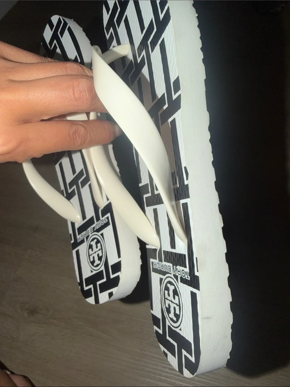 Tory Burch Flip Flops size 6